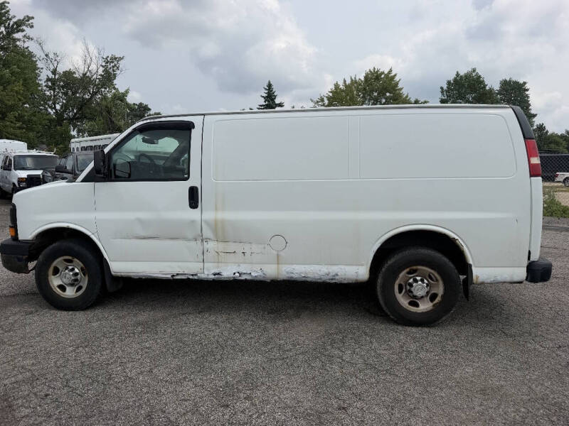 chevrolet express cargo 2011 1GCWGFCG8B1122586 image chevrolet express cargo 2011 1GCWGFCG8B1122586 image